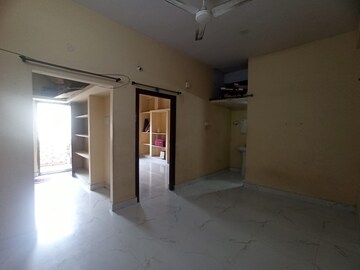 Room in 1 BHK Independent House at Moti Nagar – for Rent