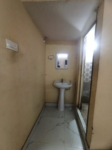 Bathroom in 1 BHK Independent House at Moti Nagar – for Rent