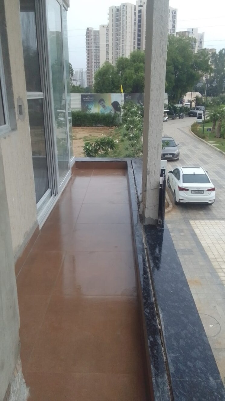 Balcony, ivory-silver-county 2.5 Bedroom 1080 Sq.Ft. Apartment In Sector 95a Gurgaon 9011689