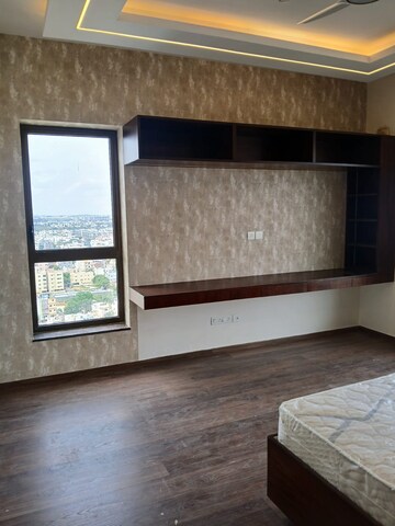 Room in 3 BHK Apartment at Century Ethos, Hebbal – for Rent