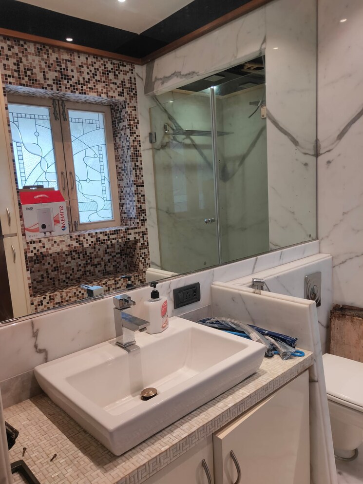 Bathroom, ncpa-apartments 3 Bedroom 2880 Sq.Ft. Apartment In Nariman Point Mumbai 9011517