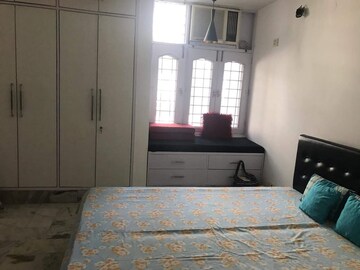 Bedroom in 3 BHK Builder Floor at Panchsheel Enclave – for Rent