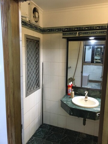 Bathroom in 3 BHK Builder Floor at Panchsheel Enclave – for Rent