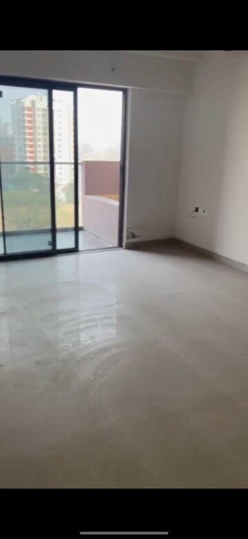 Room in 2 BHK Apartment at Adani Atelier Greens, Koregaon Park – for Rent