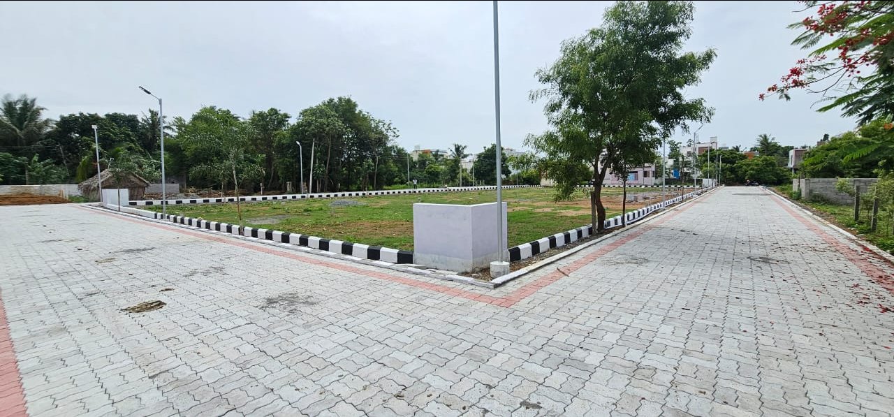 Plot For Sale in Kelambakkam