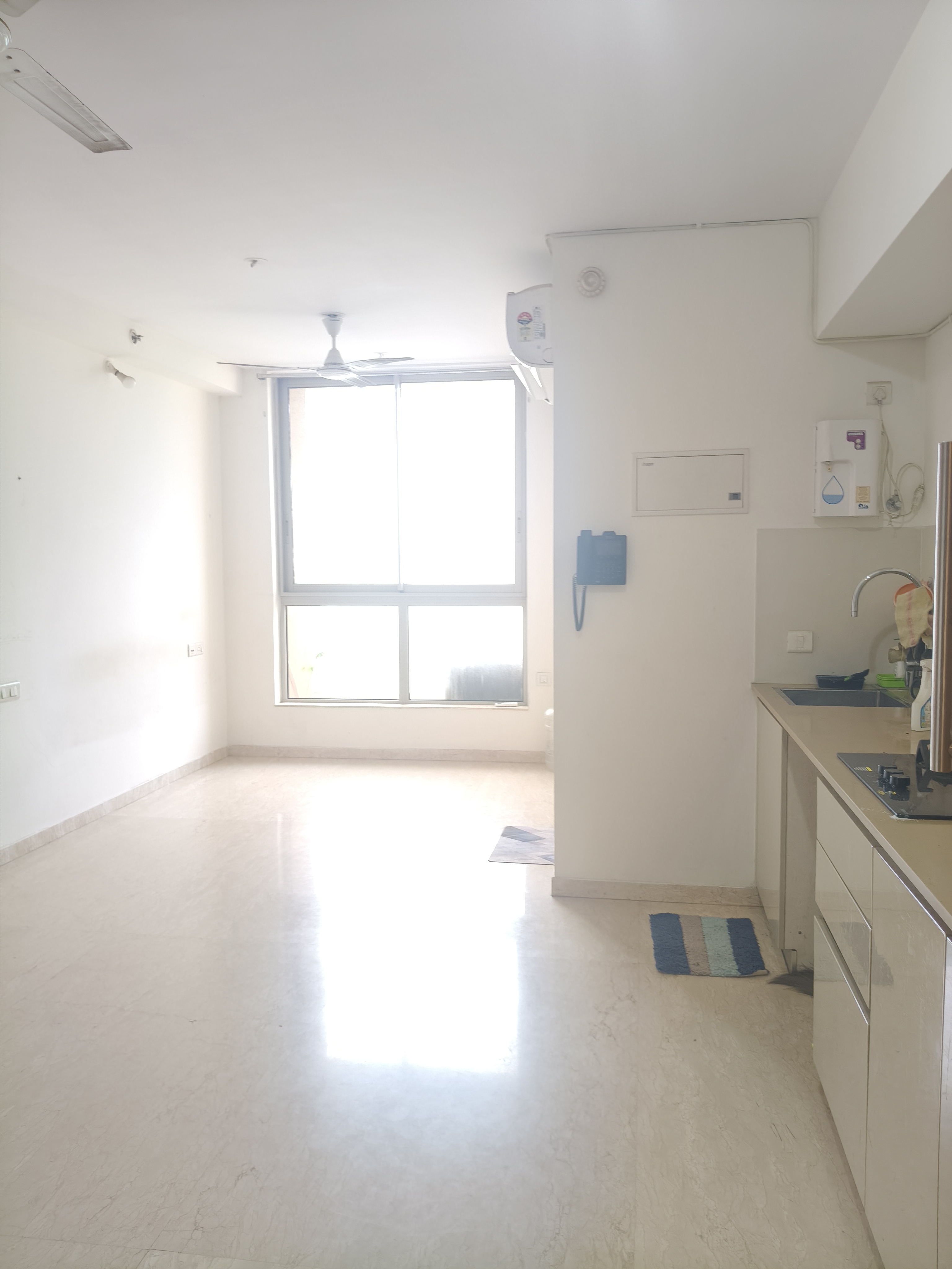 1 Rk  300 Sq.Ft. Apartment in Hiranandani Estate Solitaire C