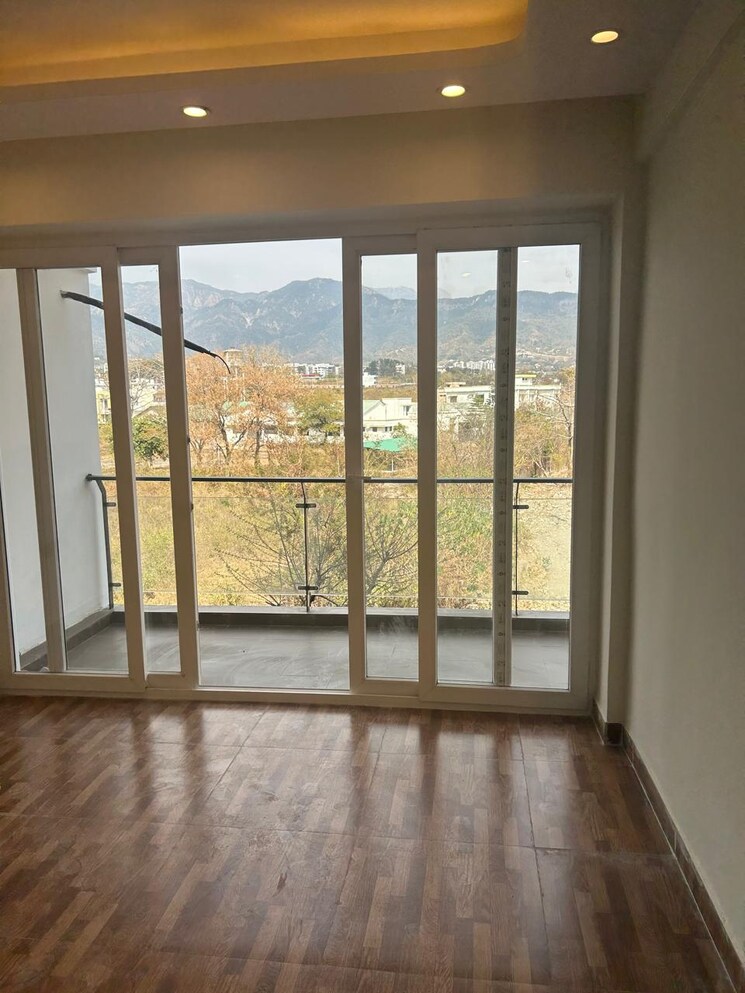 Room, sahastradhara road 3 Bedroom 1390 Sq.Ft. Apartment In Sahastradhara Road Dehradun 9011807