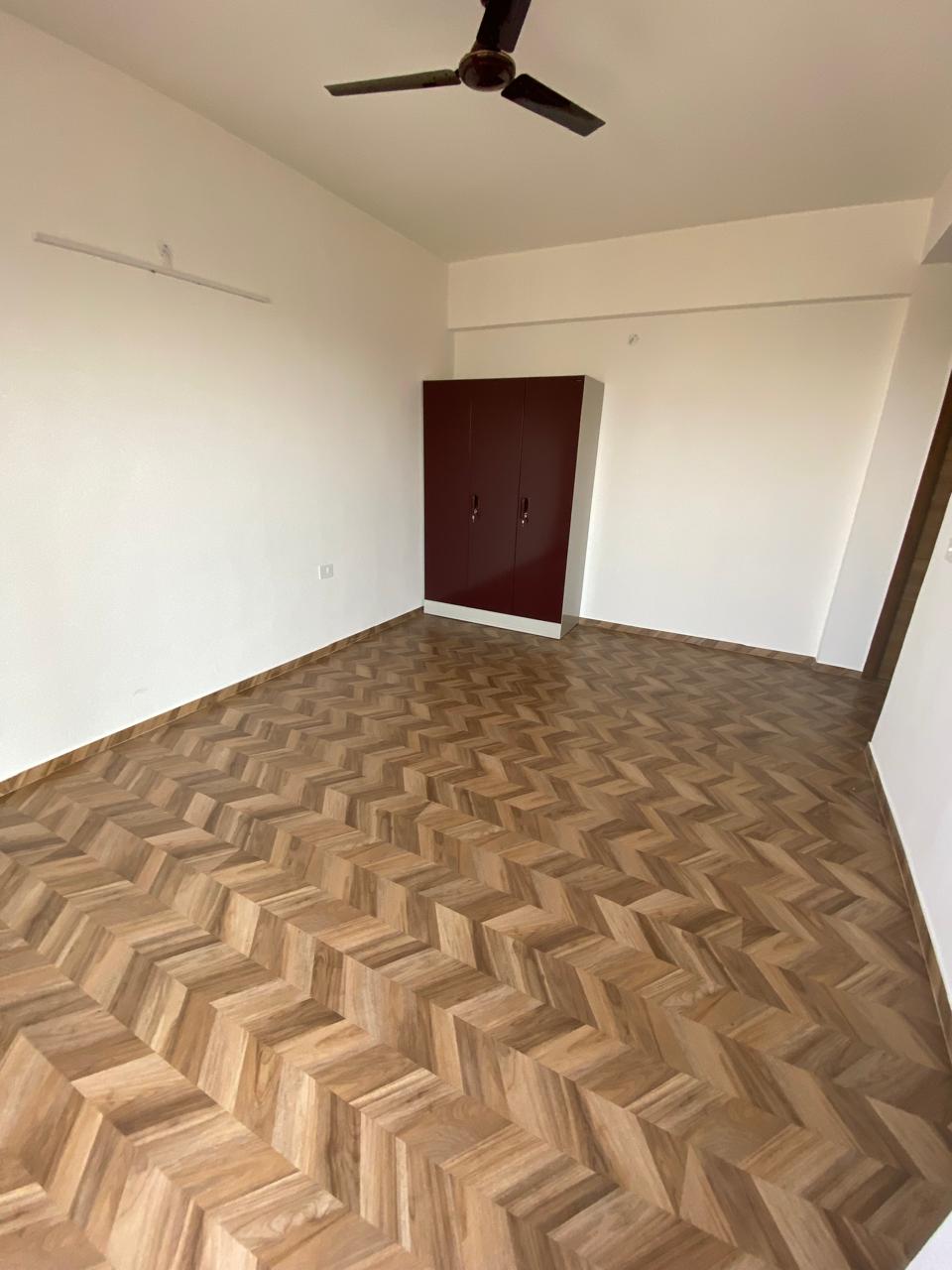 2 BHK + Pooja Room Apartment For Rent in Shree Vardhman Victoria