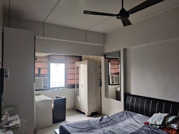 2 BHK Apartment For Rent in Seven Bungalow, Andheri West