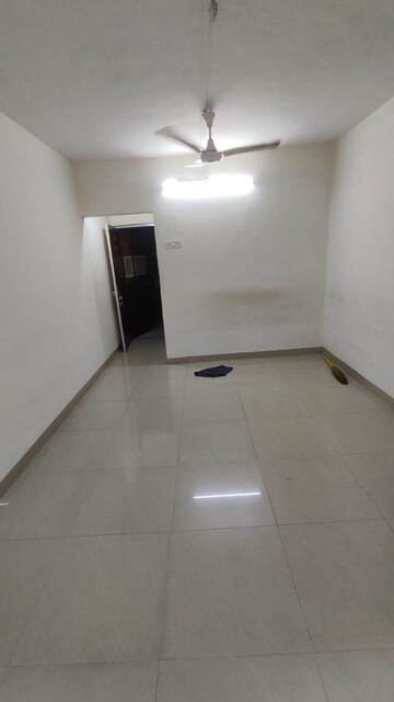 Room in 1 BHK Apartment at Sheth Irene, Malad West – for Rent