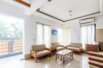 Living Room in 5 BHK Independent House at Habitat 44, Sector 44 – for Rent