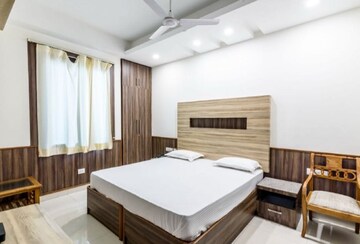 Bedroom in 5 BHK Independent House at Habitat 44, Sector 44 – for Rent
