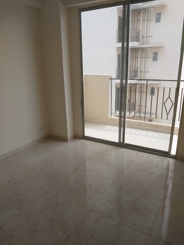 Room in 2 BHK Apartment at Shree Vardhman Green Court, Sector 90 – for Rent