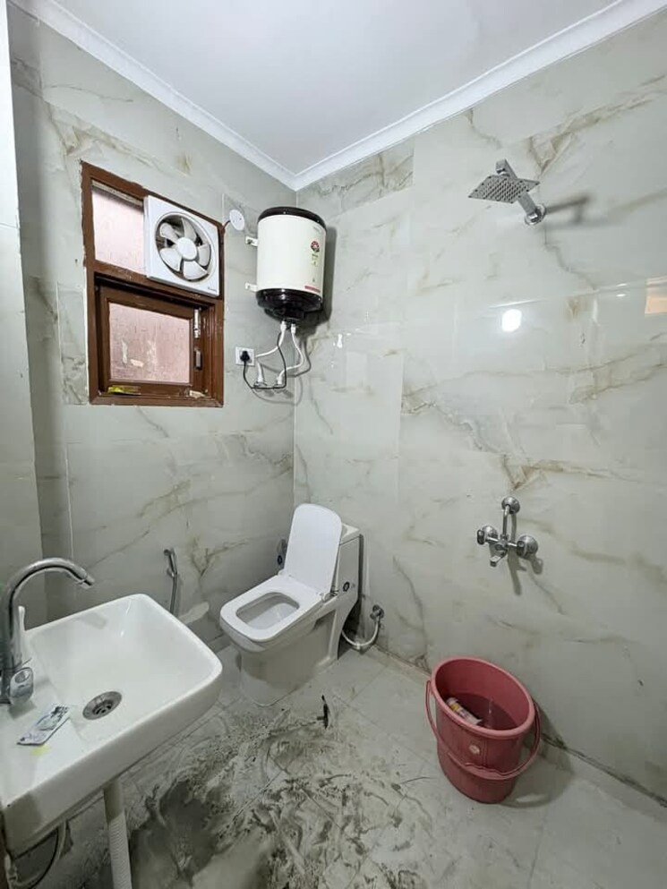 Bathroom, saket 2 Bedroom 1000 Sq.Ft. Apartment In Saket Delhi 9011865