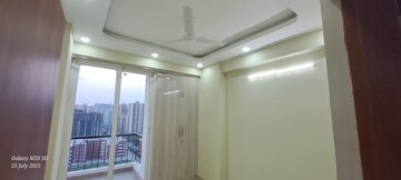 Building Lobby in 3 BHK Apartment at Amrapali Dream Valley, Tech Zone 4 Greater Noida – for Rent