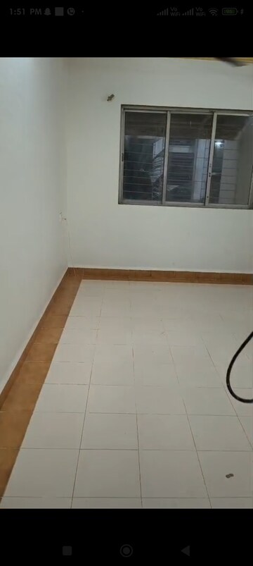 Furnished Amenities in 2 BHK Apartment at Suraj Park, Kalwa – for Rent