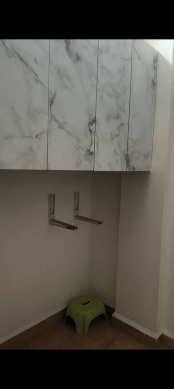 Furnished Amenities in 2 BHK Apartment at Suraj Park, Kalwa – for Rent