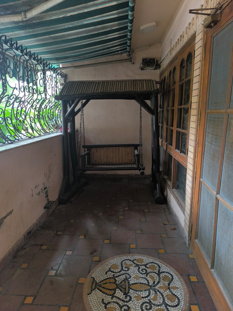 Balcony, vasant kunj 2 Bedroom 1400 Sq.Ft. Apartment In Vasant Kunj Delhi 9011909