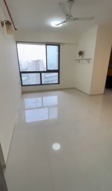 2 BHK Apartment For Rent in Sunteck Avenue 2, Goregaon West