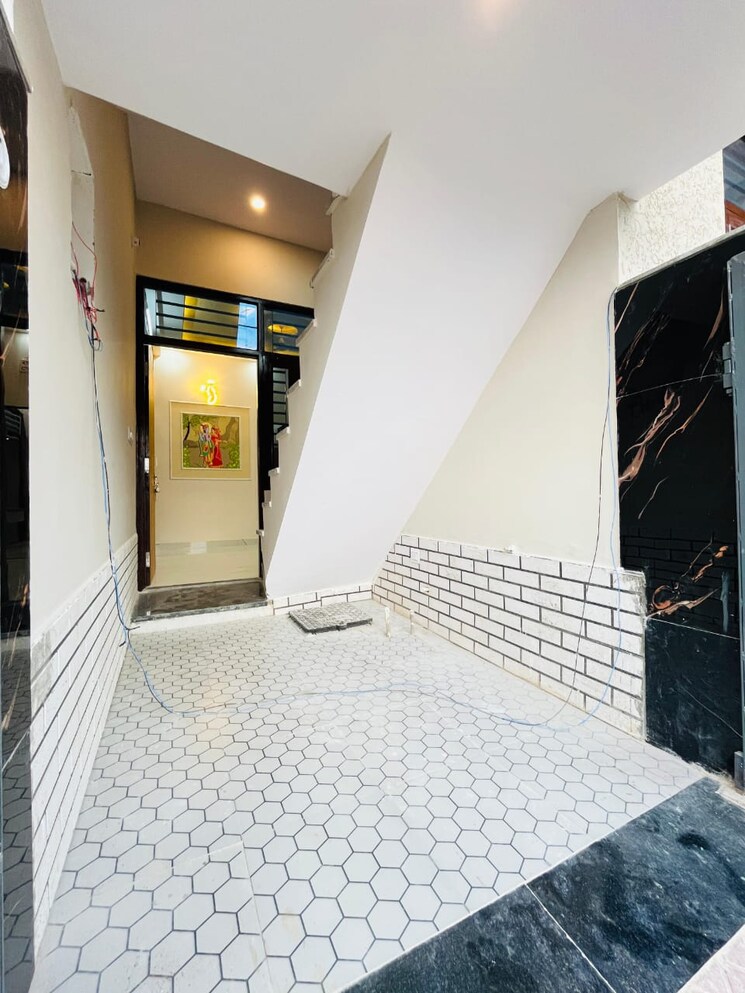  Parking, kalwar road 2 Bedroom 530 Sq.Ft. Villa In Kalwar Road Jaipur 9011940