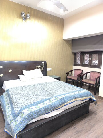 2 BHK Apartment For Rent in Vasant Kunj