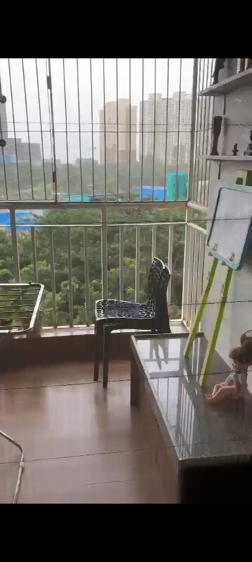 2 BHK Apartment For Rent in Lodha Amara, Kolshet Road