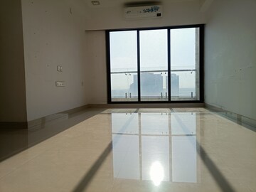 Room in 3 BHK Apartment at Sunteck City Avenue 1, Goregaon West – for Rent