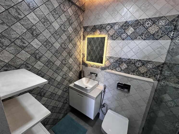 Bathroom, sree-mangal-queens-tower 2 Bedroom 1180 Sq.Ft. Apartment In Aundh Pune 9012015
