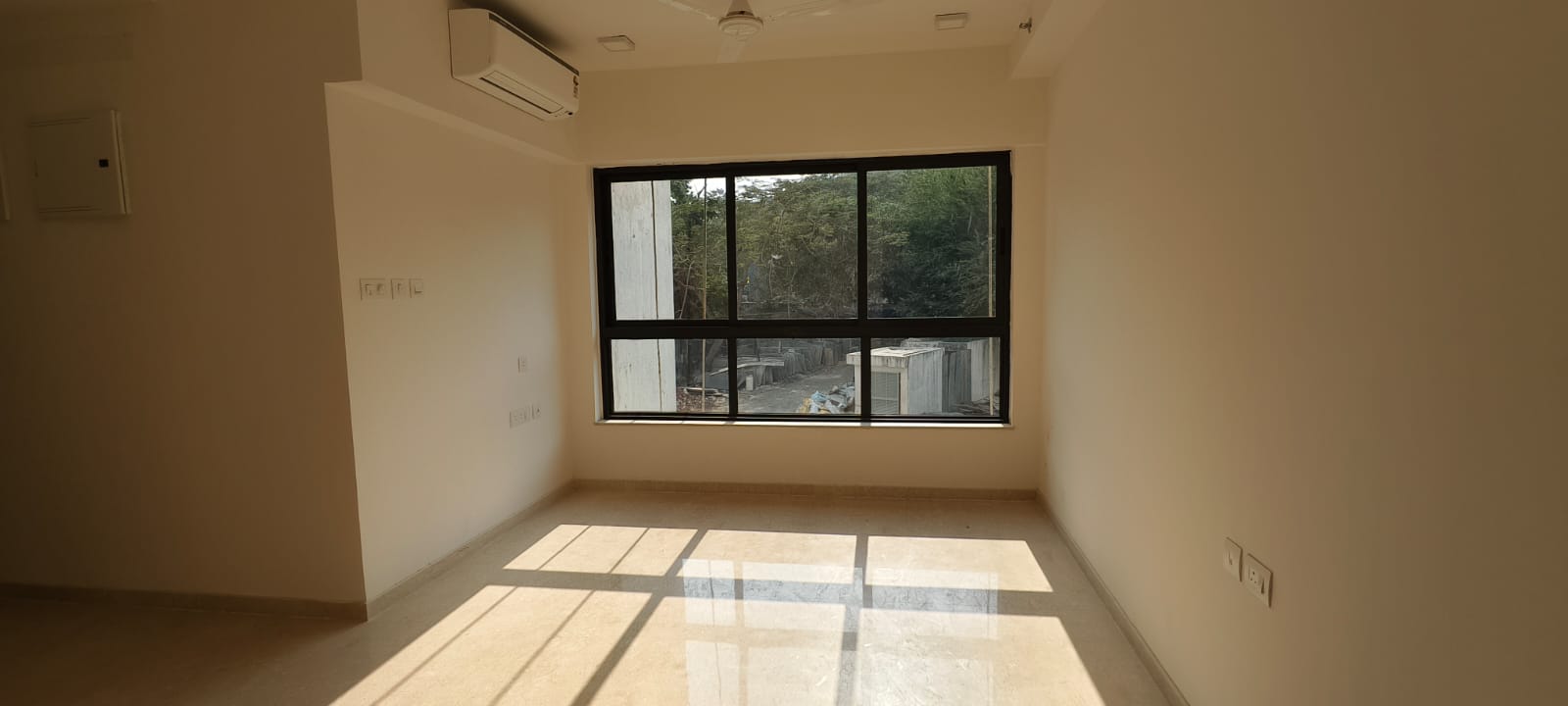 2 BHK Apartment For Rent in Shapoorji Pallonji Vicinia