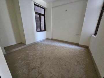 Room in 3 BHK Apartment at Amolik Sankalp, Sector 85 – for Sale
