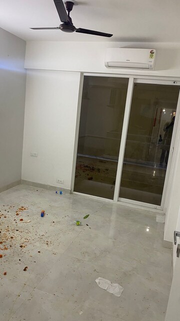 Room in 3 BHK Apartment at Adani M2K Oyster Grande, Sector 102 – for Rent