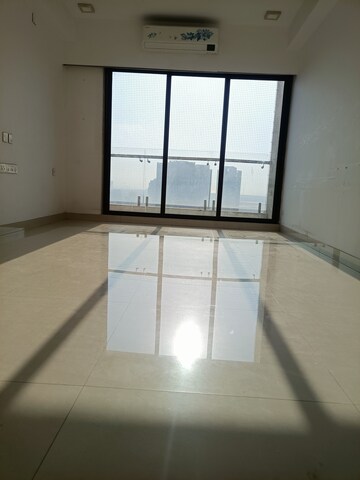 Room in 3 BHK Apartment at Sunteck City Avenue 1, Goregaon West – for Rent