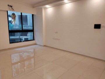Room in 2 BHK Apartment at Sunteck City Avenue 2, Goregaon West – for Rent