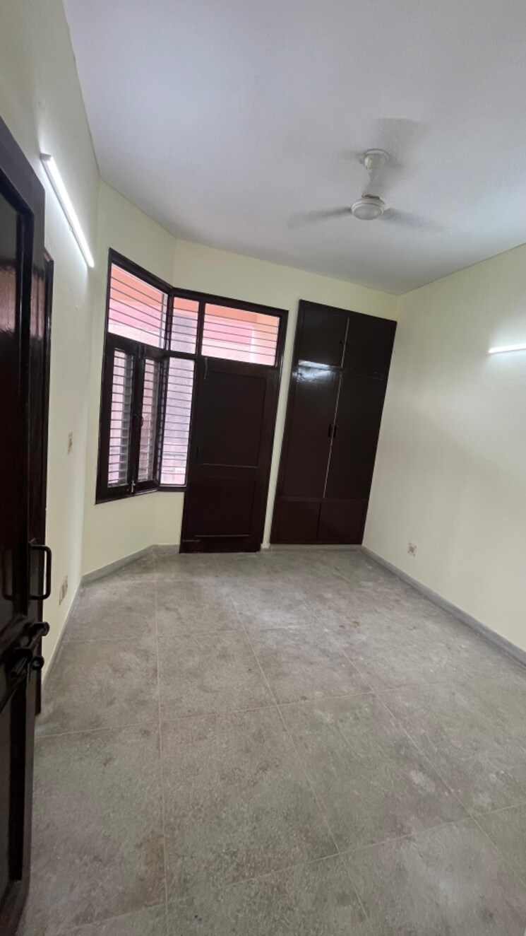 Room, vijay-ratan-vihar 3 Bedroom 1500 Sq.Ft. Apartment In Sector 15 Gurgaon 9012083