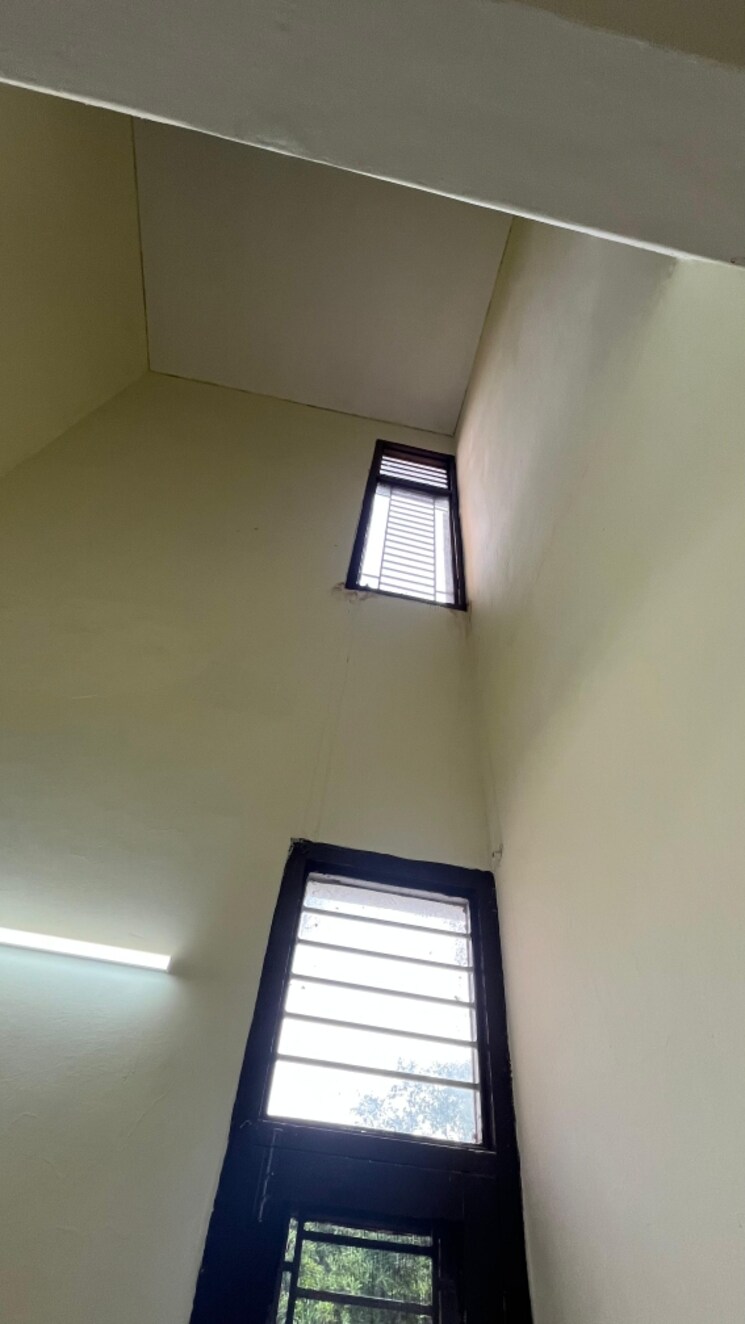 Room, vijay-ratan-vihar 3 Bedroom 1500 Sq.Ft. Apartment In Sector 15 Gurgaon 9012083