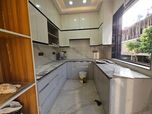 Kitchen in 3 BHK Builder Floor at BPTP District 3, Sector 85 – for Sale