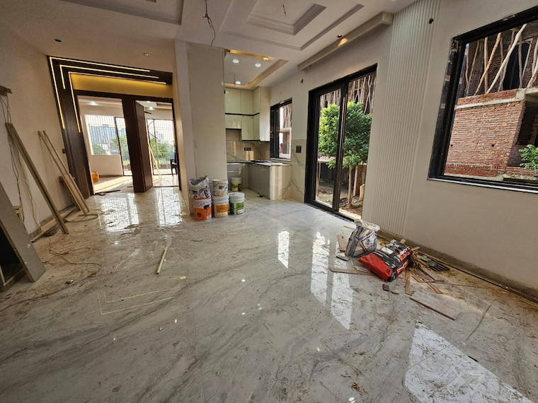  Parking, bptp-district-3 3 Bedroom 180 Sq.Yd. Builder Floor In Sector 85 Faridabad 9012140