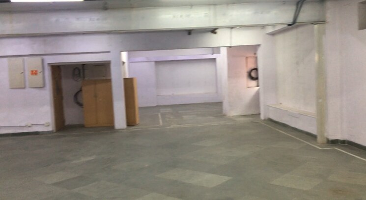 Room, sector 63 Commercial Office Space in IT/SEZ 29000 Sq.Ft. In Sector 63 Noida 9012085