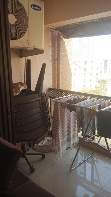 Team Area in 2 BHK Apartment at Akashganga Complex Kavesar, Kavesar – for Rent