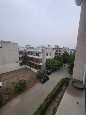 Balcony in 2.5 BHK Builder Floor at Malibu Shopping Arcade, Sector 47 – for Sale