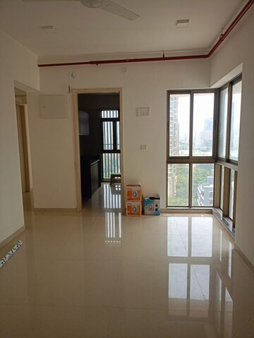 Room in 2 BHK Apartment at Piramal Mahalaxmi, Mahalaxmi – for Rent