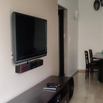 Room in 2 BHK Apartment at Lodha Allura, Kamala Mill – for Sale