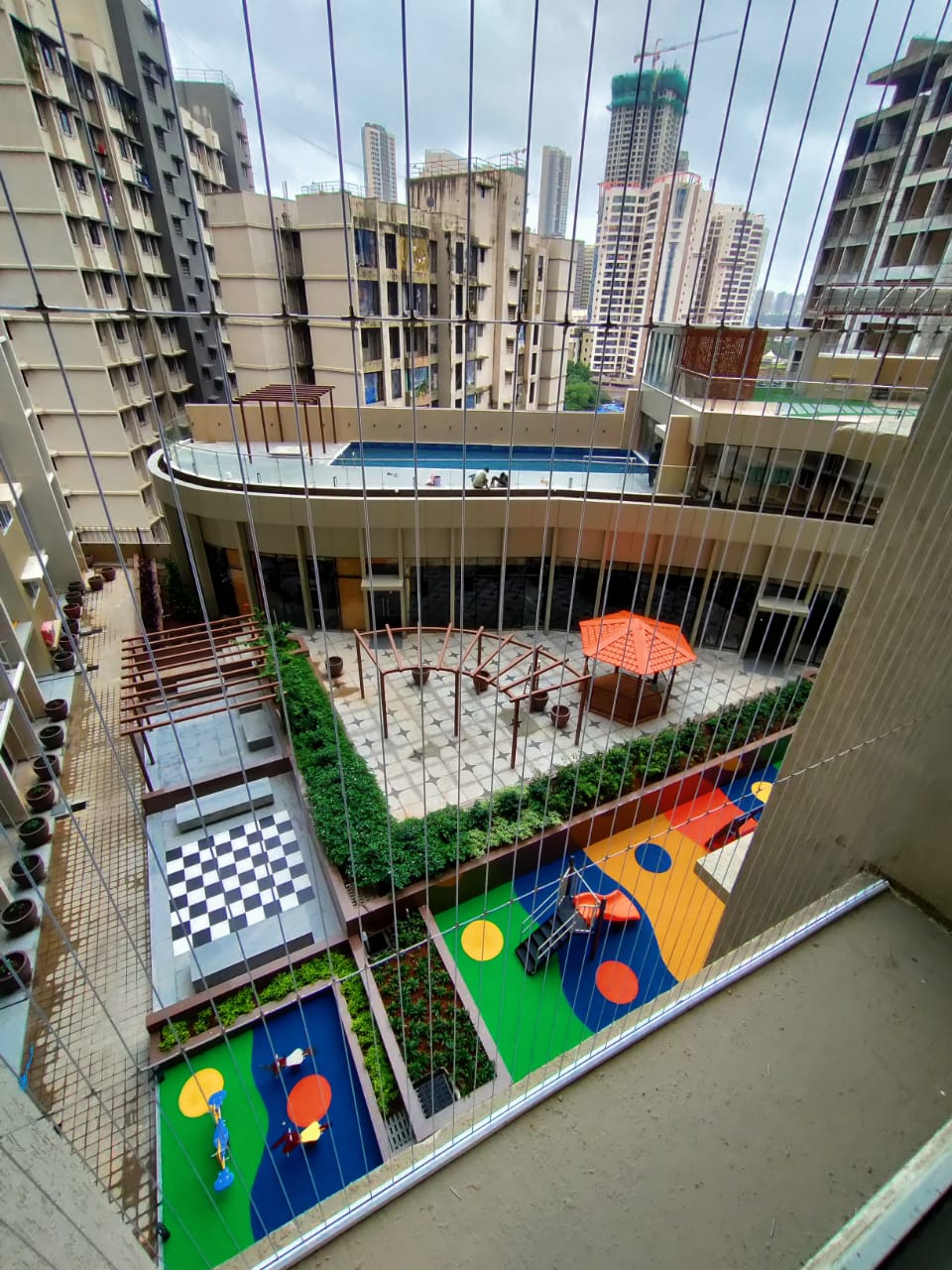 1 BHK 457 Sq.Ft. Apartment in Dosti Oro 67