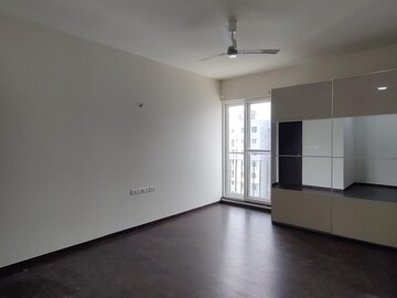 Room in 3 BHK Apartment at Puravankara Purva Zenium, Hosahalli – for Rent