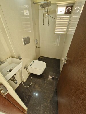 Team Area in 1 BHK Apartment at Swastik Park, Chembur – for Rent