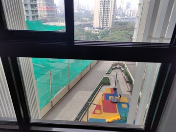 Swimming Pool in 2 BHK Apartment at Sunteck City Avenue 2, Goregaon West – for Sale