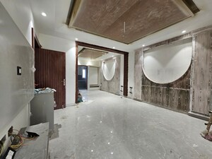 Parking in 3 BHK Apartment at BPTP District 3, Sector 85 – for Sale