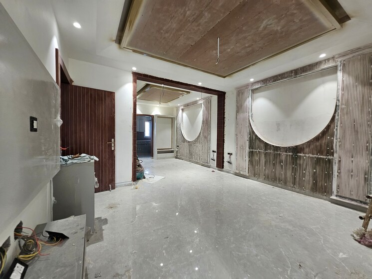  Parking, bptp-district-3 3 Bedroom 180 Sq.Yd. Apartment In Sector 85 Faridabad 9012336