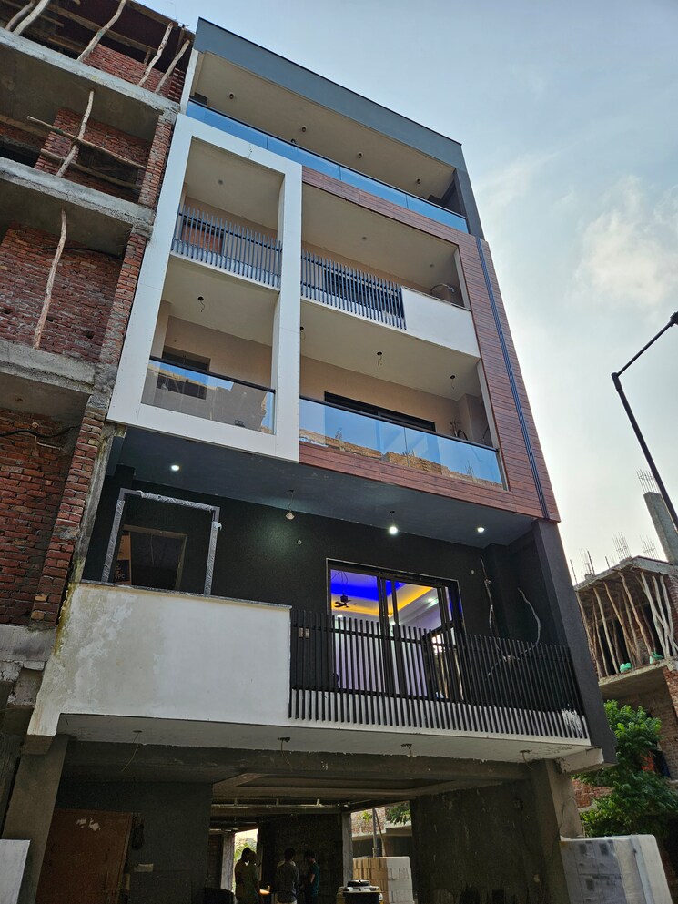 Exterior View, bptp-district-3 3 Bedroom 180 Sq.Yd. Apartment In Sector 85 Faridabad 9012336