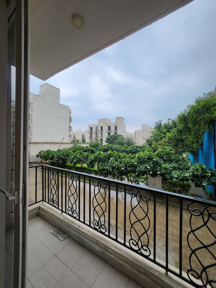 Balcony, signature-global-park 3 Bedroom 1210 Sq.Ft. Independent House In Sohna Sector 36 Gurgaon 9012312